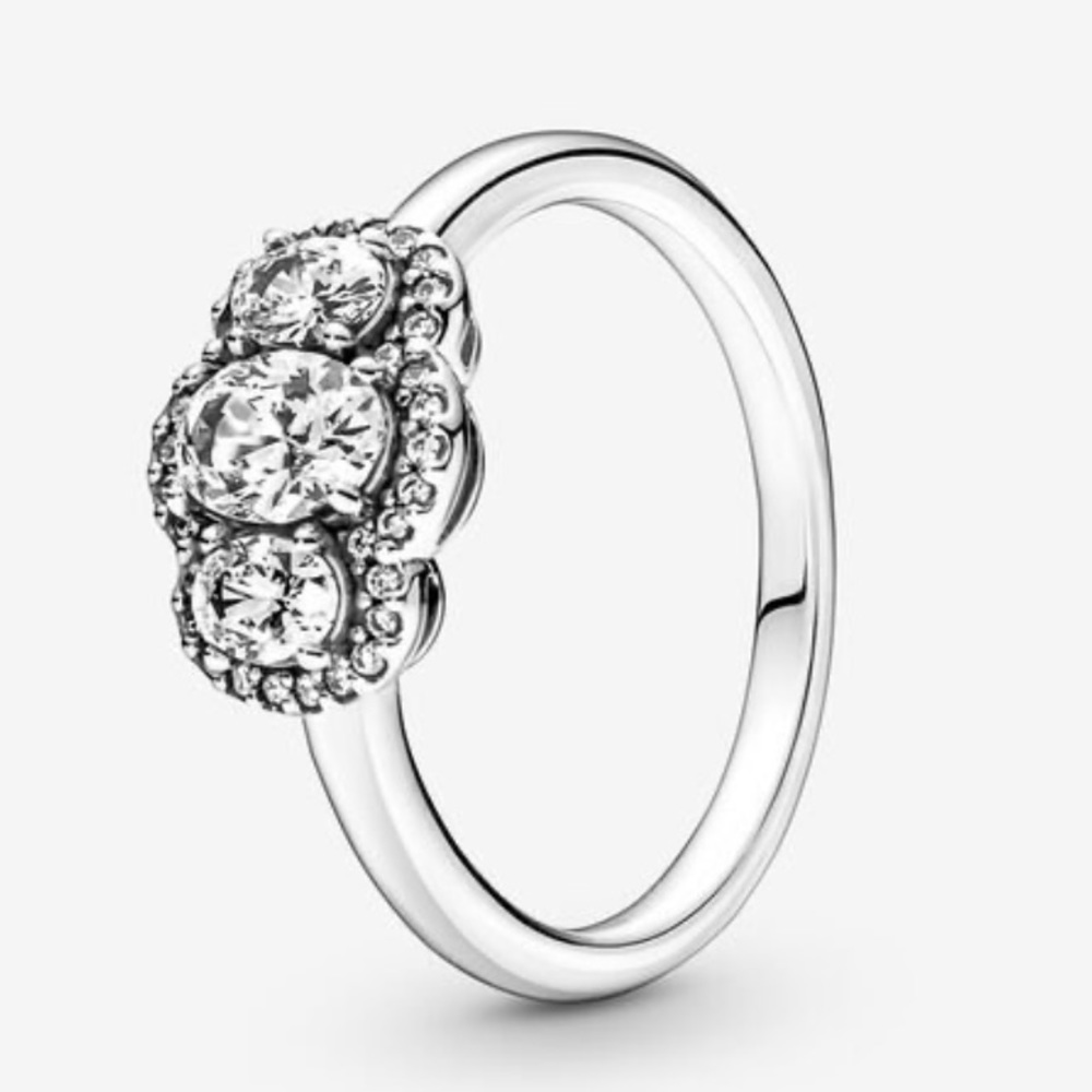 Three stone vintage ring
